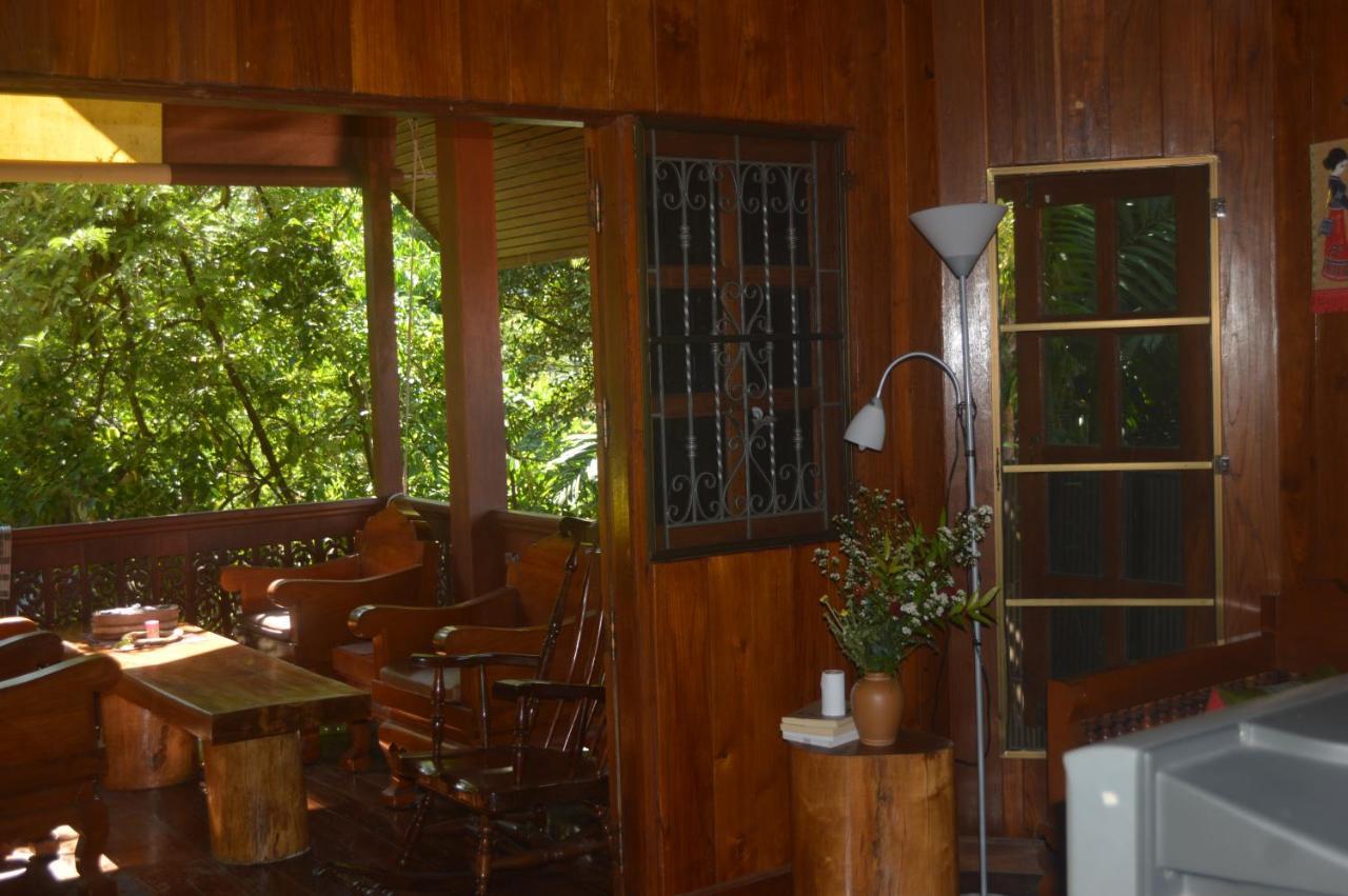 Apartamento The Local Mae Hong Son Exterior foto