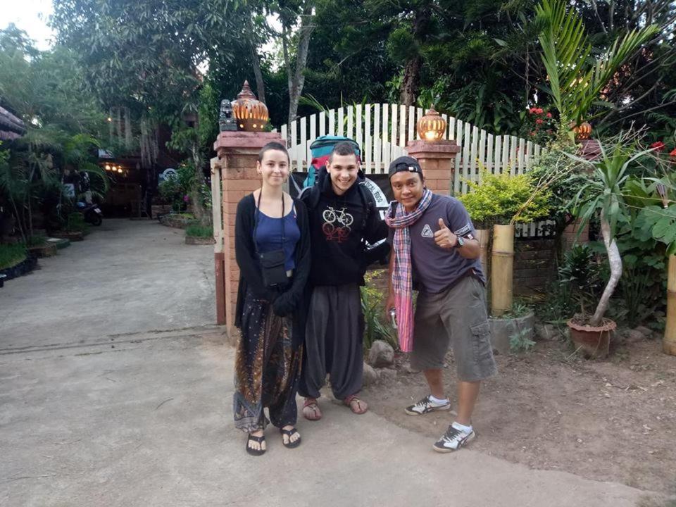 Apartamento The Local Mae Hong Son Exterior foto